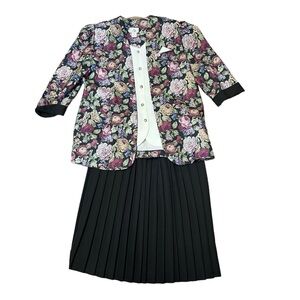Vintage Womens CB New York 2pc Floral Pleated Skirt Set NWT